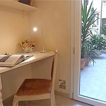Apartment Amo E Flo