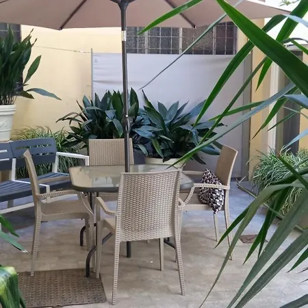 Amo E Flo Apartment